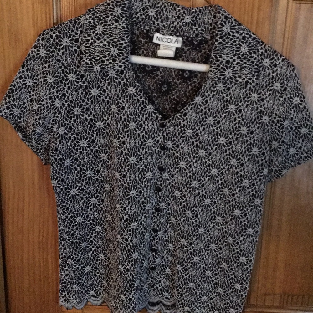 Size medium vintage top